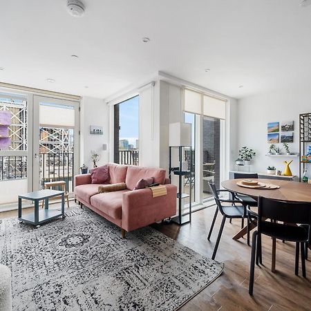 Impeccable Modern 2Br Apartment Peachy Stays London Exterior foto