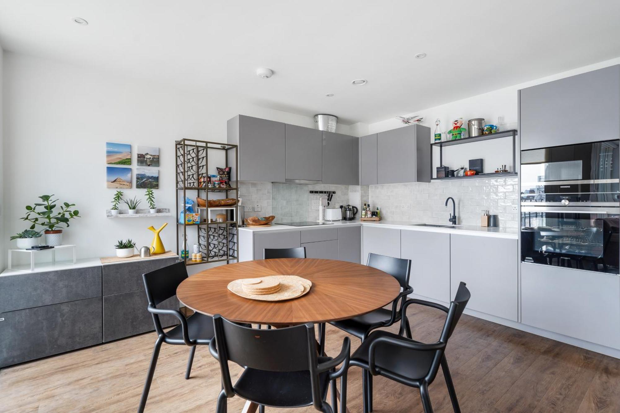 Impeccable Modern 2Br Apartment Peachy Stays London Exterior foto